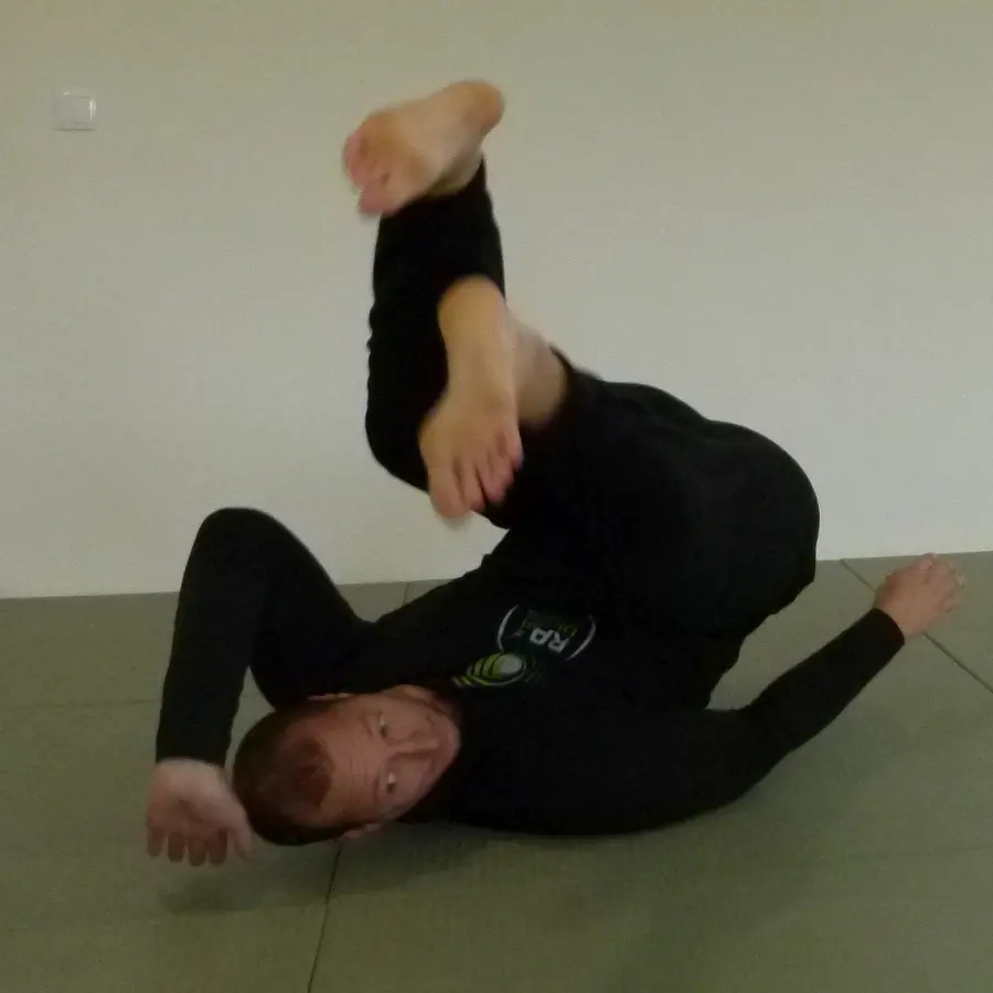 RAJI Ukemi Fitness gördülés